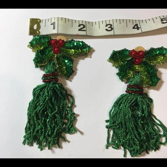 HANDMADE Christmas butterfly clip on tassels earrings green red - Picture 7 of 7